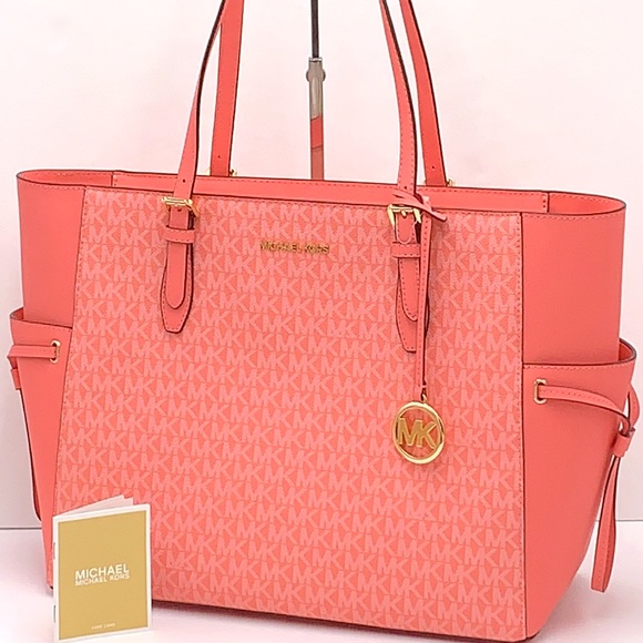 Michael Kors Handbags - MICHAEL KORS GILLY LARGE DRAWSTRING TRAVEL TOTE GRAPEFRUIT SIGNATURE